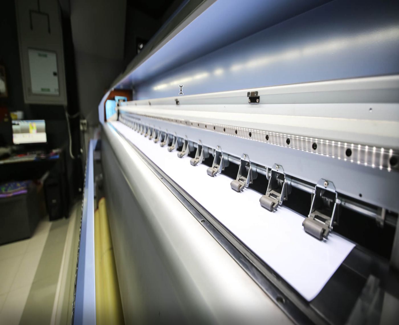 Plotter de gran formato en el taller de Pixel